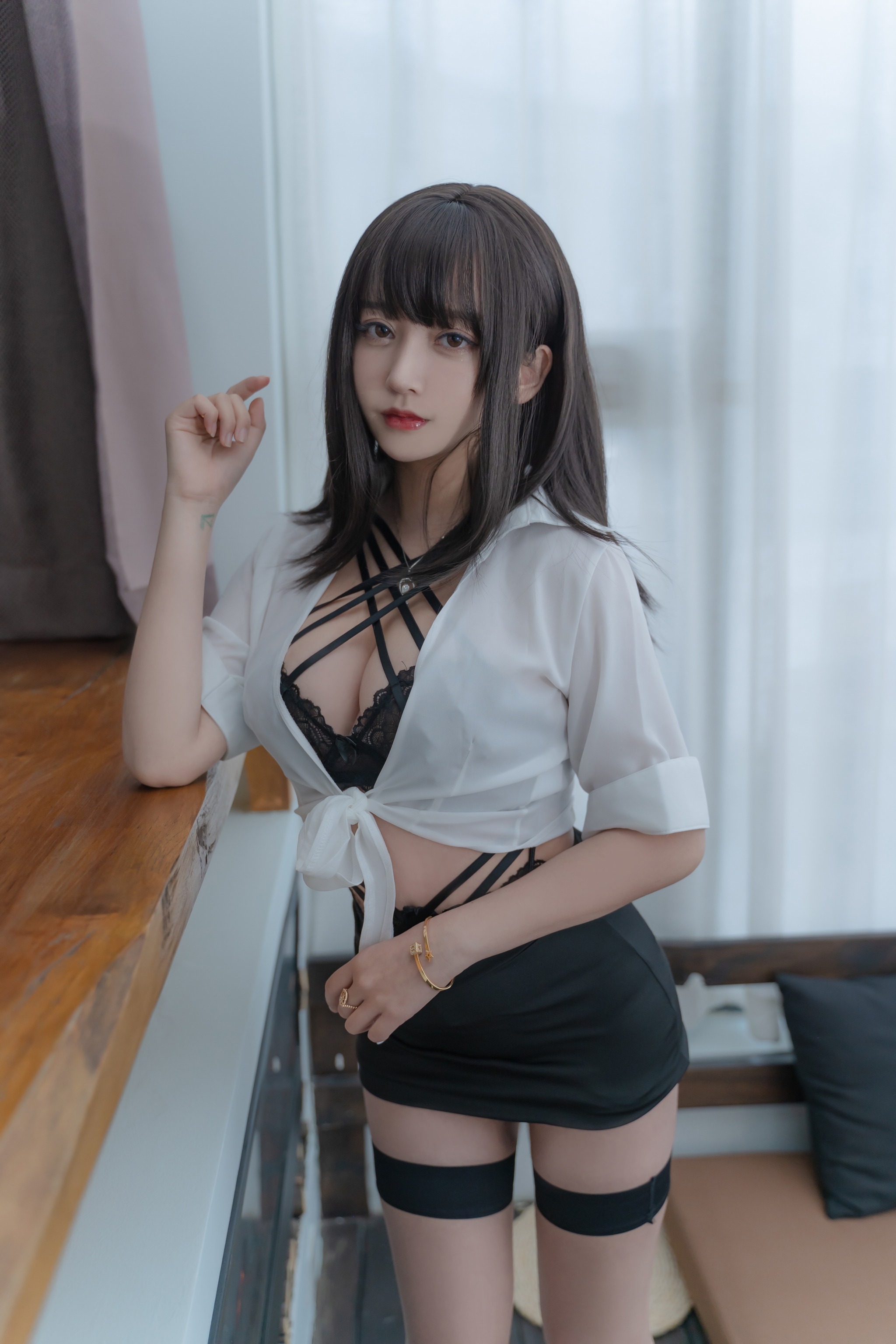 图片[1]-过期米线线喵 – NO.078 职场新人 [58P]-XikXak